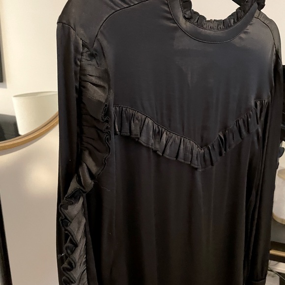 SOMETHING NAVY x TREASURE & BOND SATIN BLOUSE - Picture 2 of 4